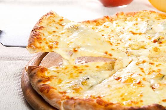 PIZZA 4 FROMAGES